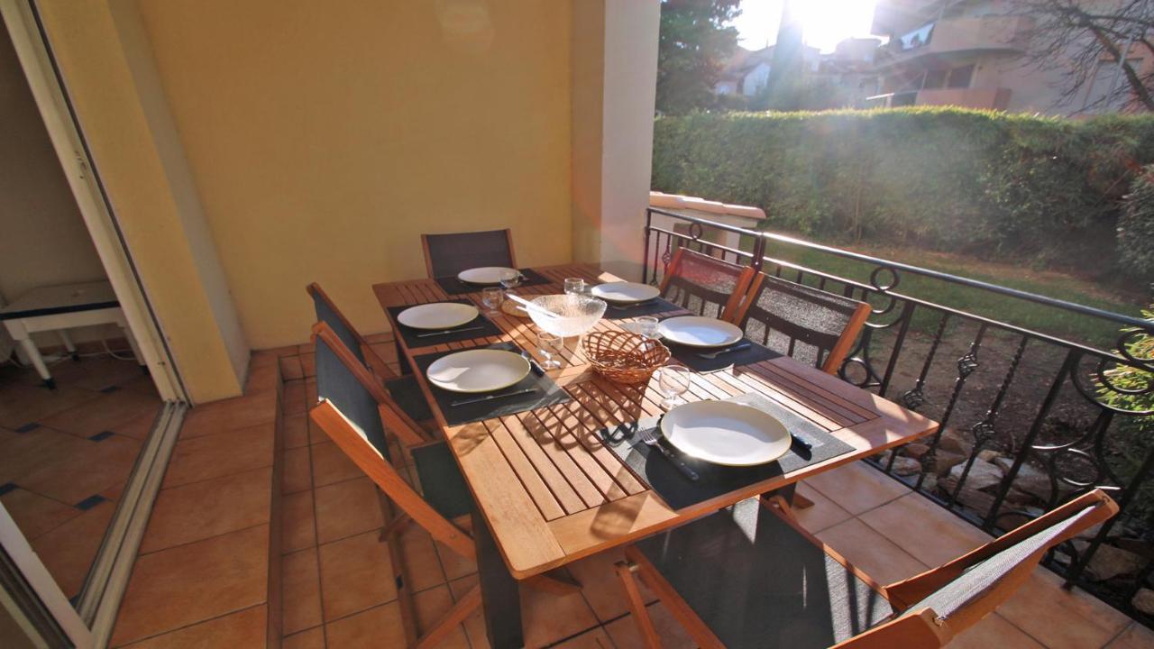 Port Marine Apartment Sainte-Maxime Exterior foto